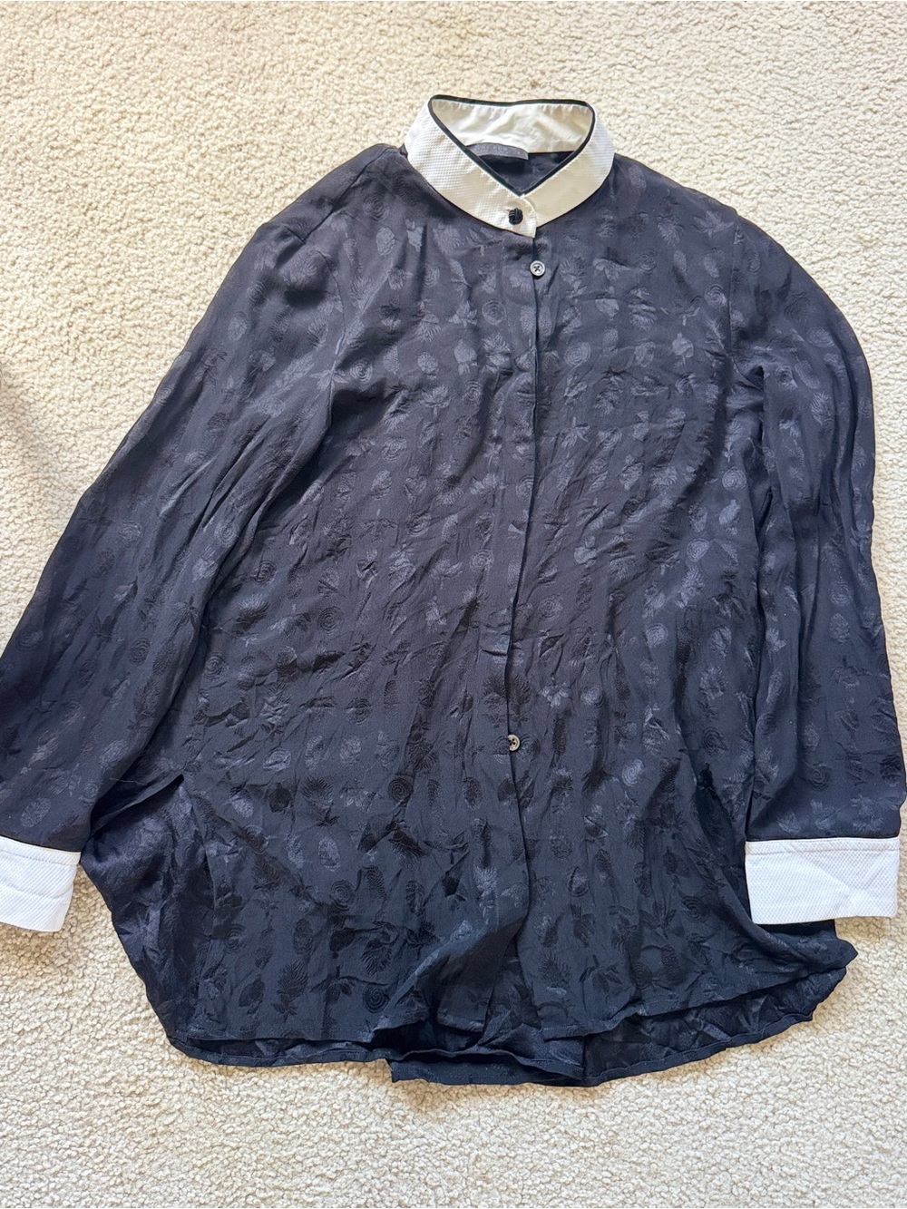 Gorgeous THE ROW 100% silk black blouse floral jacquard pattern Size 6